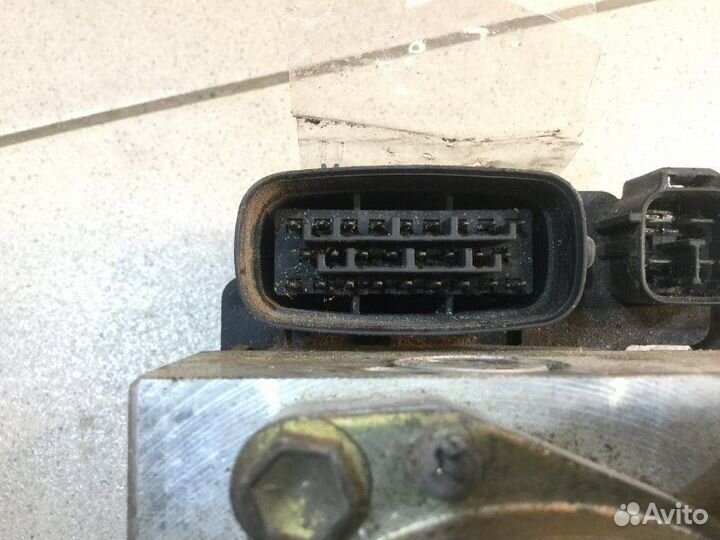 Блок ABS (насос) Mitsubishi Pajero Sport K9