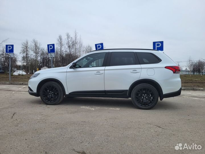 Mitsubishi Outlander 2.0 CVT, 2020, 32 100 км