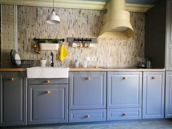 Апартаменты-студия, 42 м², 1/4 эт.