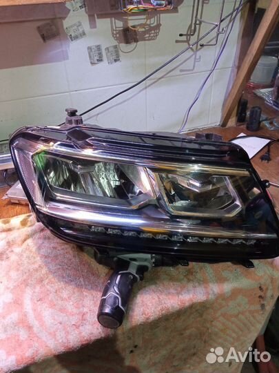 Фара фольксваген тигуан 2