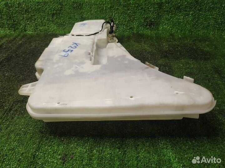 Бачок омывателя лобового стекла BMW 5-серия F10/F