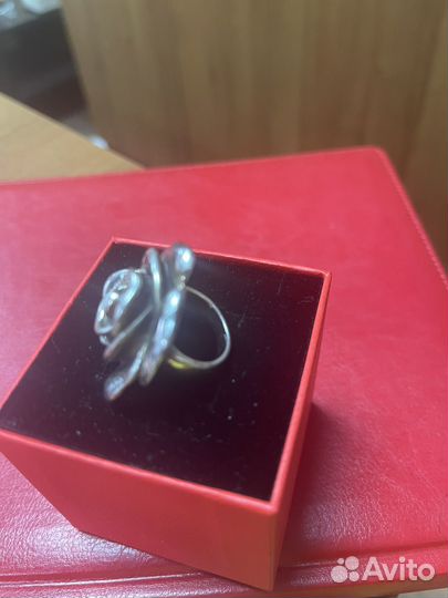 Серебряное кольцо