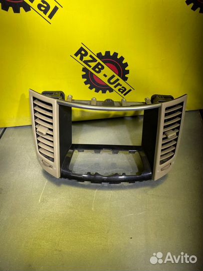 Накладка торпедо центральная Infiniti Fx35 S51 3.5