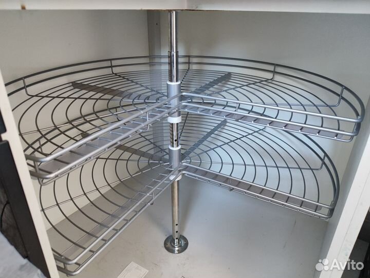 Угловая карусель