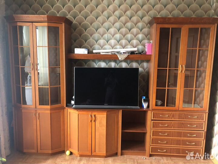 Стенка в гостиную