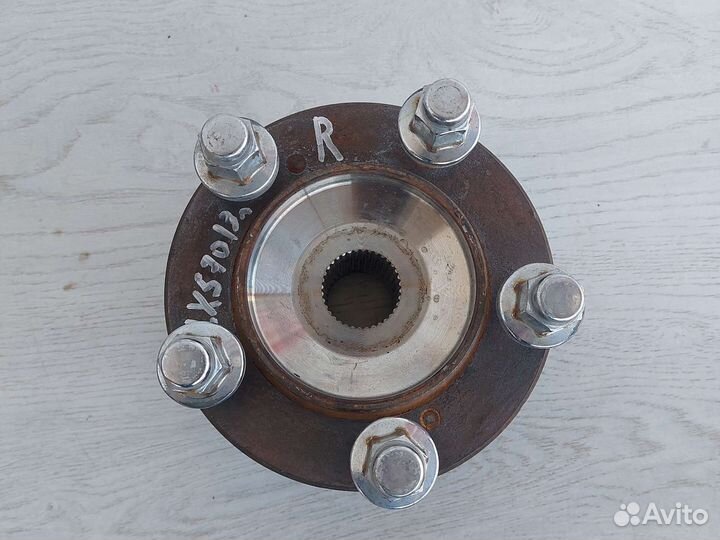 Lexus LX570 Ступица 13г