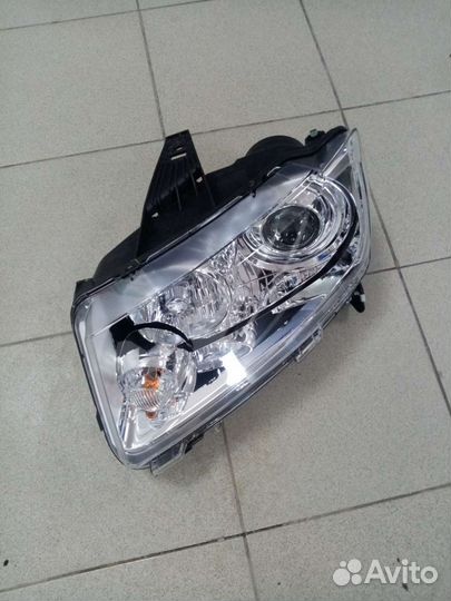 Фара Jeep Compass