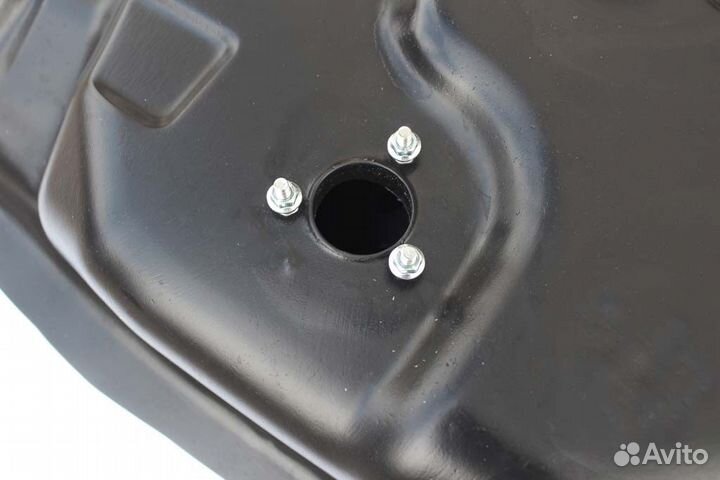 Топливный бак SSangYong Kyron (бензин)