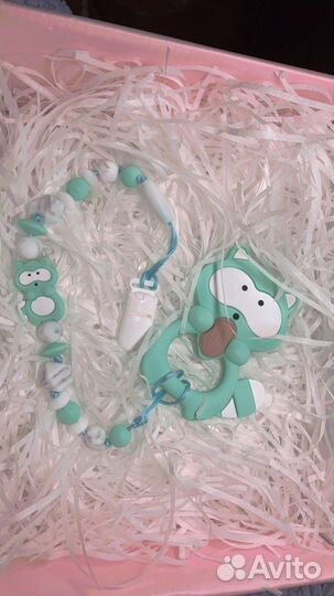 Прищепка-держатель для соски и прорезывателя