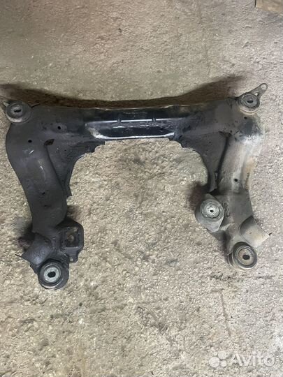 Подрамник VW Passat B5 2.3 AGZ МКПП