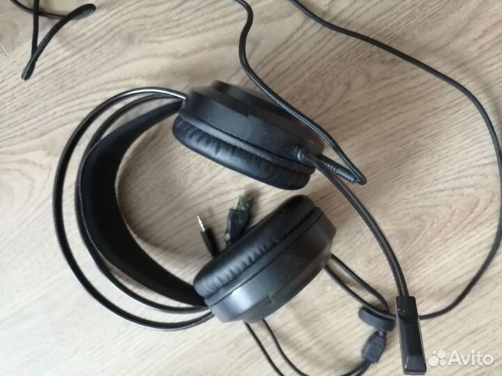 Игровые наушники
