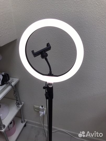 Кольцевая лампа