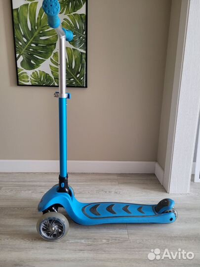 Самокат детский трехколесный