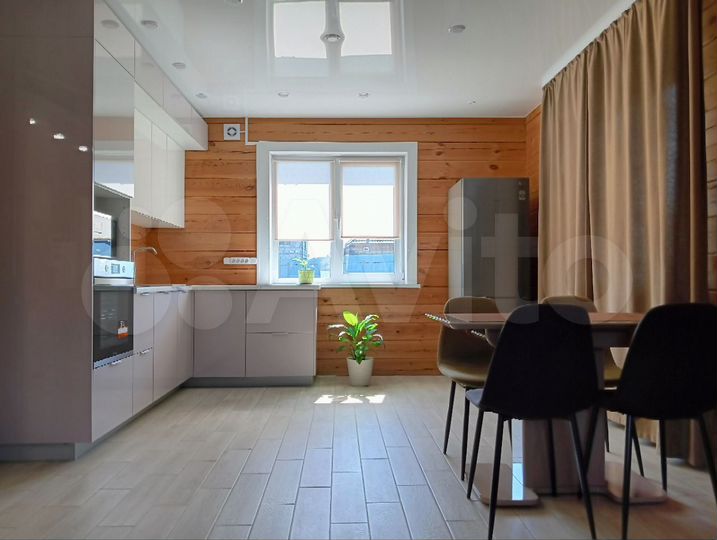 Дом 100 м² на участке 10 сот.