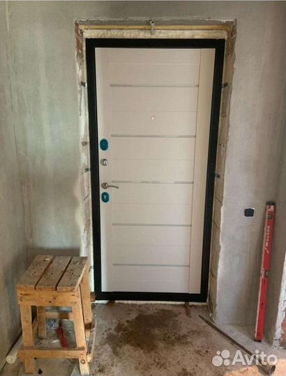 Входная дверь металлическая новая