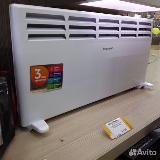 Конвектор Redmond RCH-4538 25кв/м 2кВт 3г Гарантия