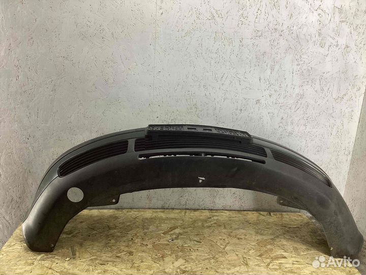 Бампер передний Volkswagen Passat