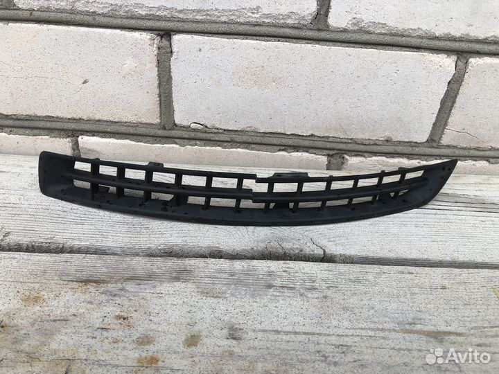 Решетки переднего бампера volvo 30678954