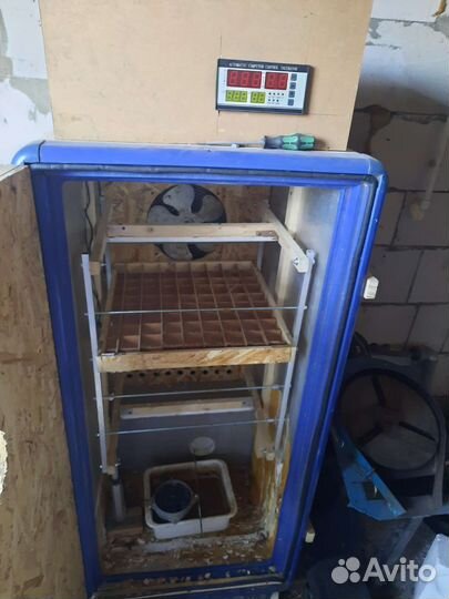 Автоматический инкубатор