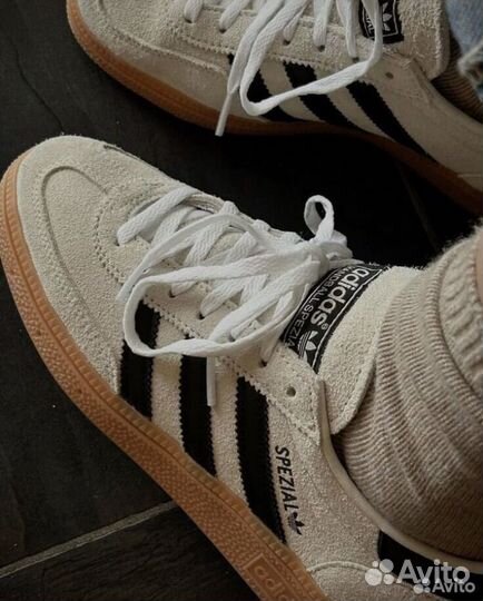 Adidas spezial