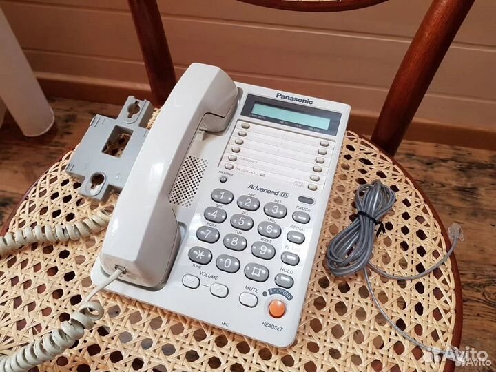 Телефон Panasonic KX-TS2365RUB