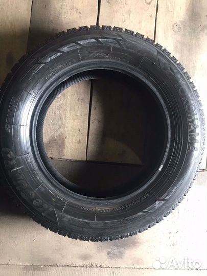 Yokohama IceGuard Stud IG65 225/65 R17