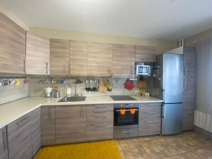 3-к. квартира, 95 м², 16/16 эт.