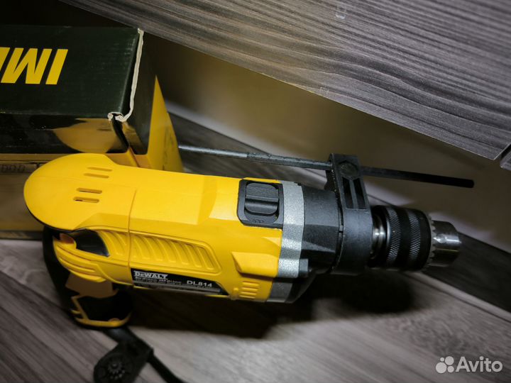 Дрель ударная dewalt