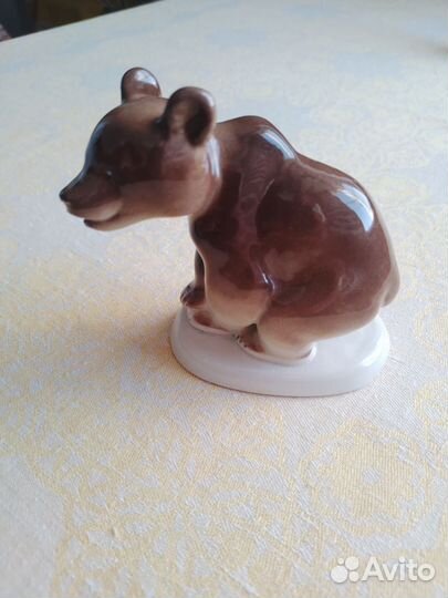 Фарфоровая статуэтка медведь лфз