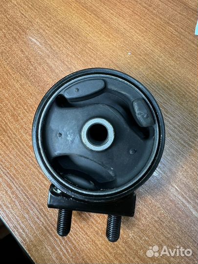 Подушка двигателя передняя kia spectra