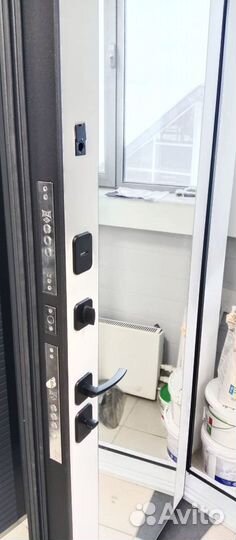 Входная дверь