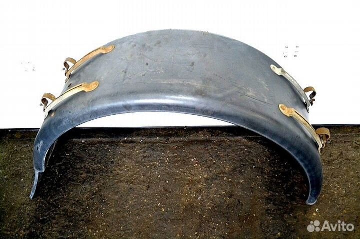 Крыло вспомогательго моста, заднее левое mercedes