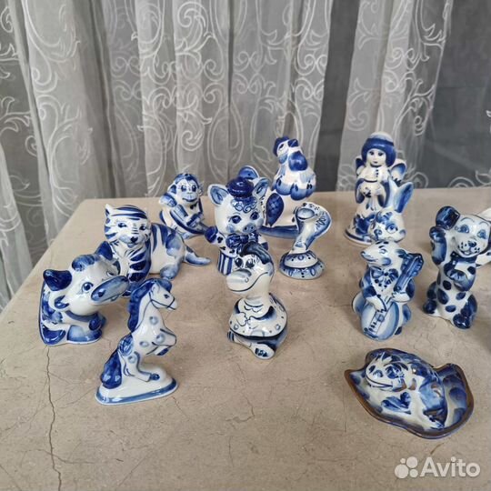 Фигурки животных гжель