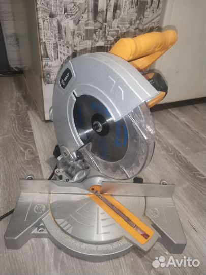 Пила торцовочная аренда