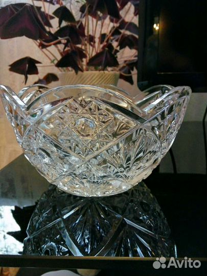 Хрустальные вазы,конфетницы
