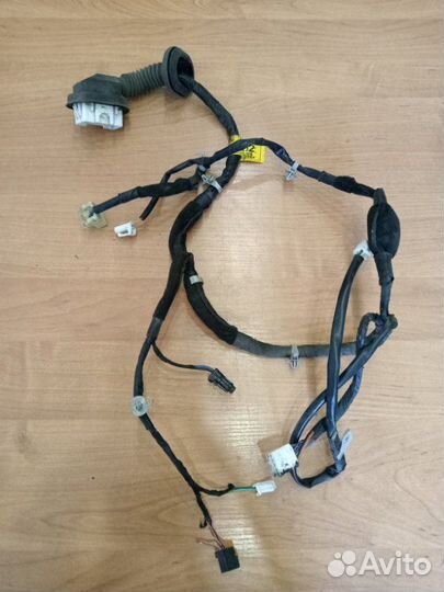 Проводка (коса) двери передняя правая Hyundai