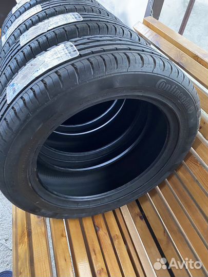 Continental ContiPremiumContact 2 215/55 R18 99V