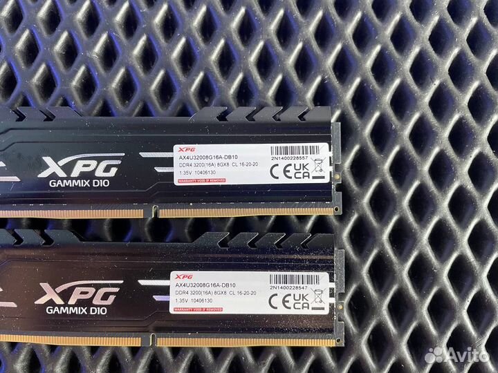 Оперативная память ddr4 16gb 3200 A-Data XPG Gammi