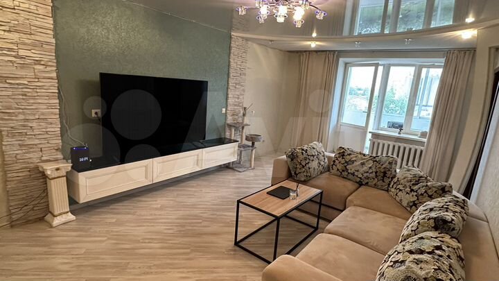 3-к. квартира, 94 м², 2/12 эт.