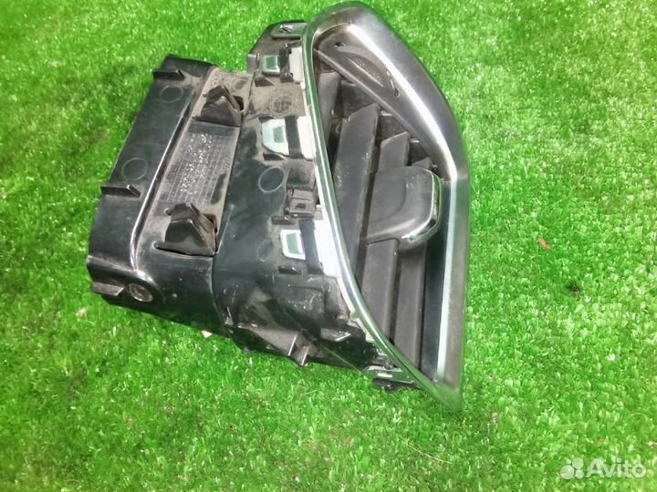 Дефлектор воздуховода левый Citroen C4 седан 1.6