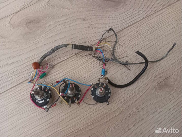 Электроника от бас гитары Урал 510л