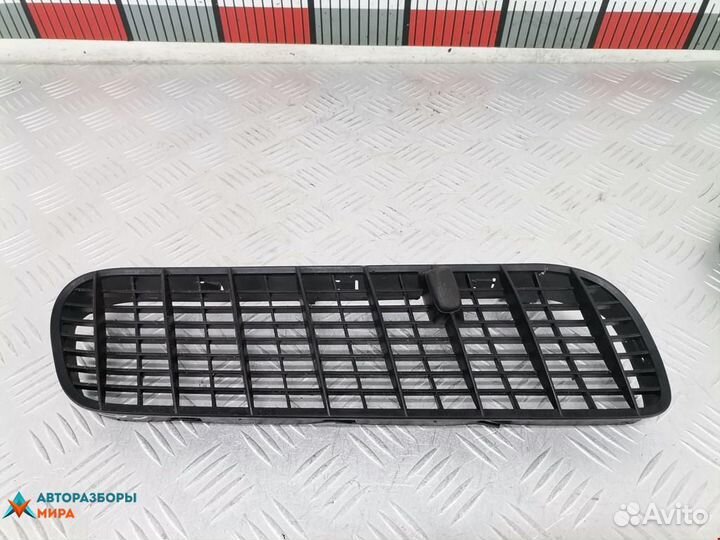 Решетка капота BMW X5 E53 рест. 2004 51137113729