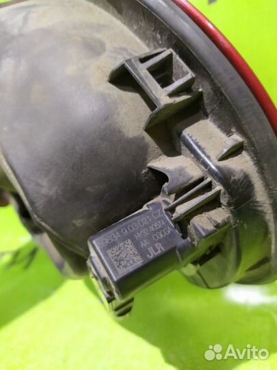 Лючок бензобака Jaguar E-Pace D180 2018