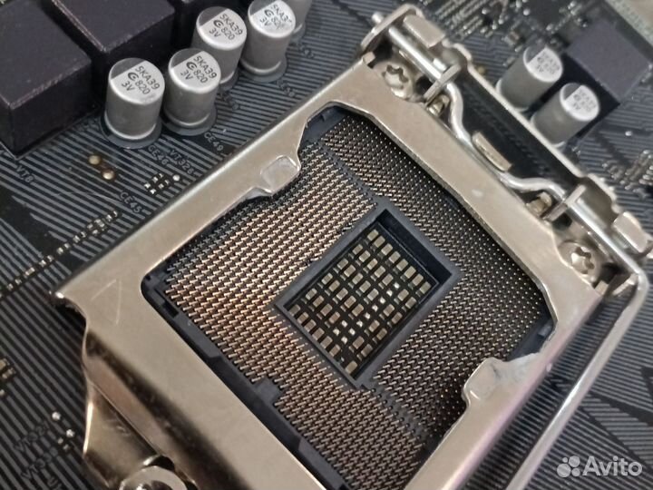 Материнская плата asrock