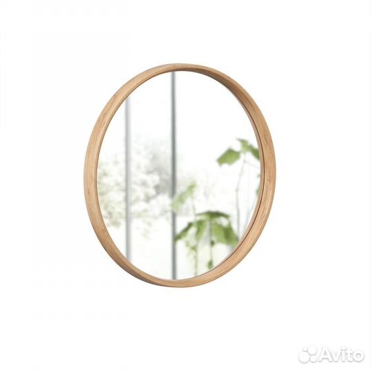 Зеркало круглое в деревянной раме