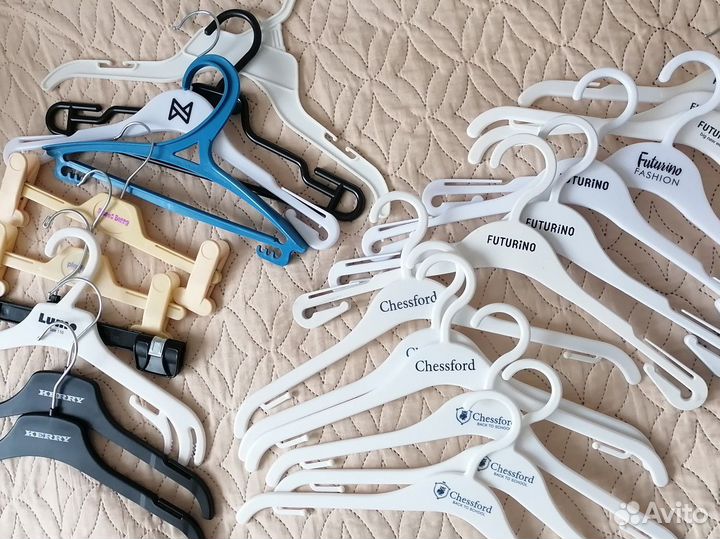 Вешалки плечики для детской одежды пакетом