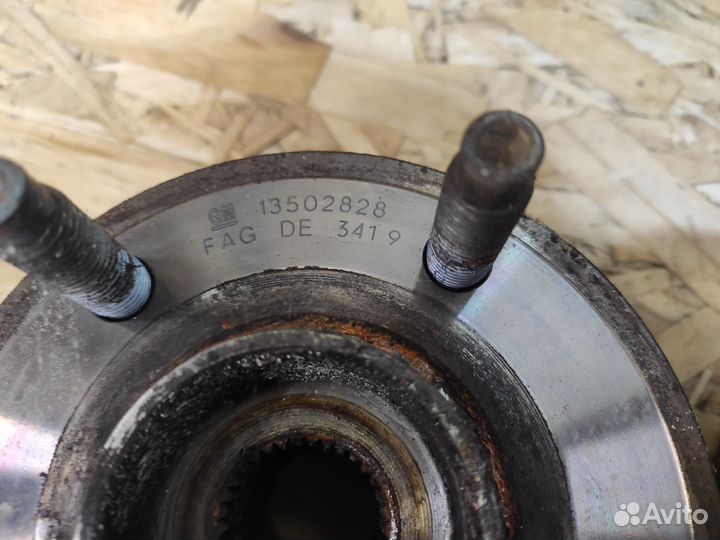 Ступица передняя Chevrolet Cruze, Astra J