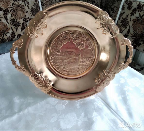 Блюдо для фруктов