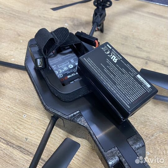 Квадрокоптер Parrot AR.Drone 2.0