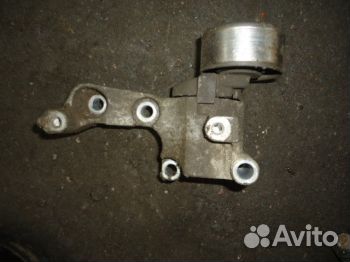 Натяжитель ремня грм